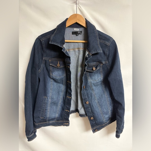 1822 Denim Jackets & Blazers - 1822 Denim Two-Tone Blue Jean Jacket